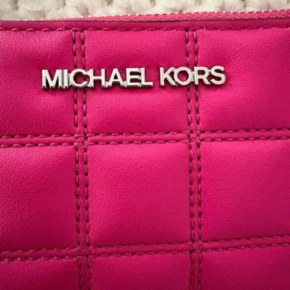 MICHAEL Michael Kors NWT Jet Set Travel Quilted Card Wallet -Dragonfruit Pink - Picture 7 of 9